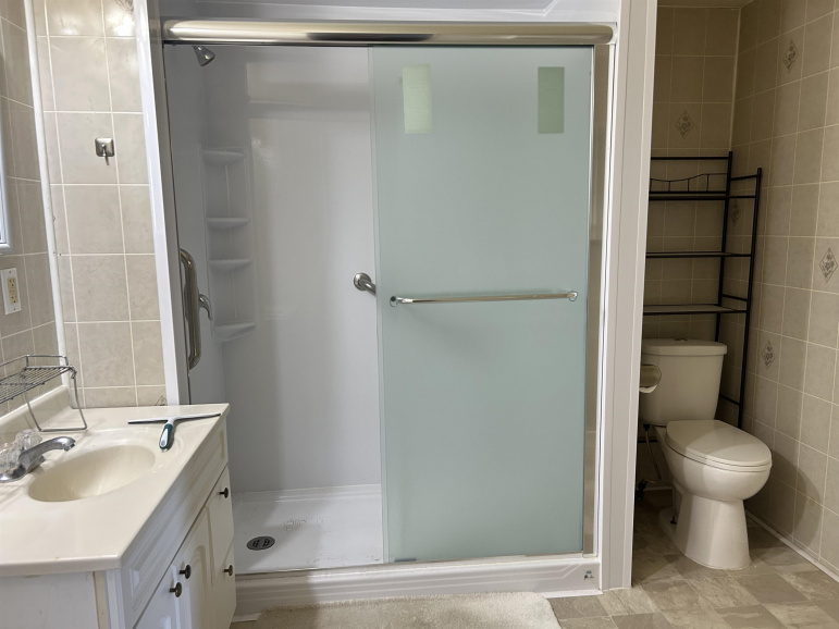 12 Avalon Lane Hastings, Nebraska 68901, 3 Bedrooms Bedrooms, ,2 BathroomsBathrooms,Residential,For Sale,12 Avalon Lane,20250696