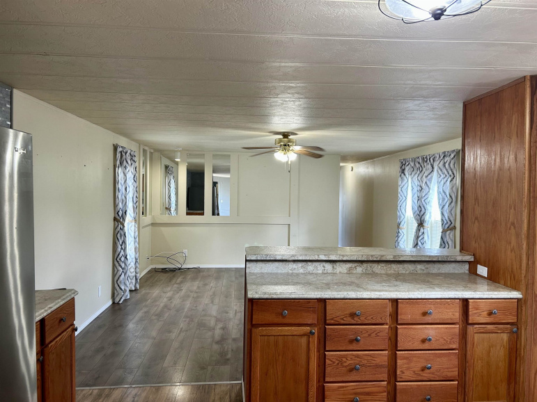 12 Avalon Lane Hastings, Nebraska 68901, 3 Bedrooms Bedrooms, ,2 BathroomsBathrooms,Residential,For Sale,12 Avalon Lane,20250696