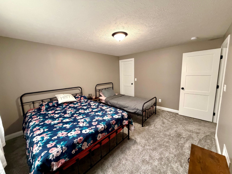 3702 V Avenue Kearney, Nebraska 68847-8010, 5 Bedrooms Bedrooms, ,3 BathroomsBathrooms,Residential,For Sale,3702 V Avenue,20260366