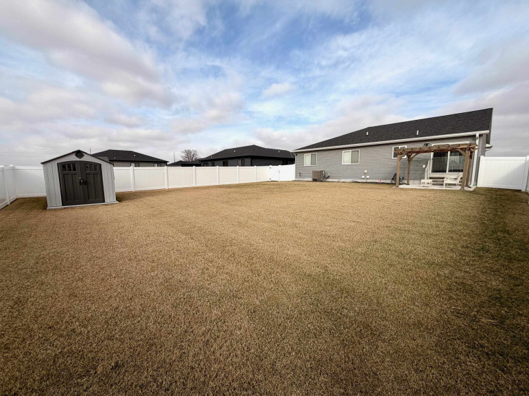 3702 V Avenue Kearney, Nebraska 68847-8010, 5 Bedrooms Bedrooms, ,3 BathroomsBathrooms,Residential,For Sale,3702 V Avenue,20260366