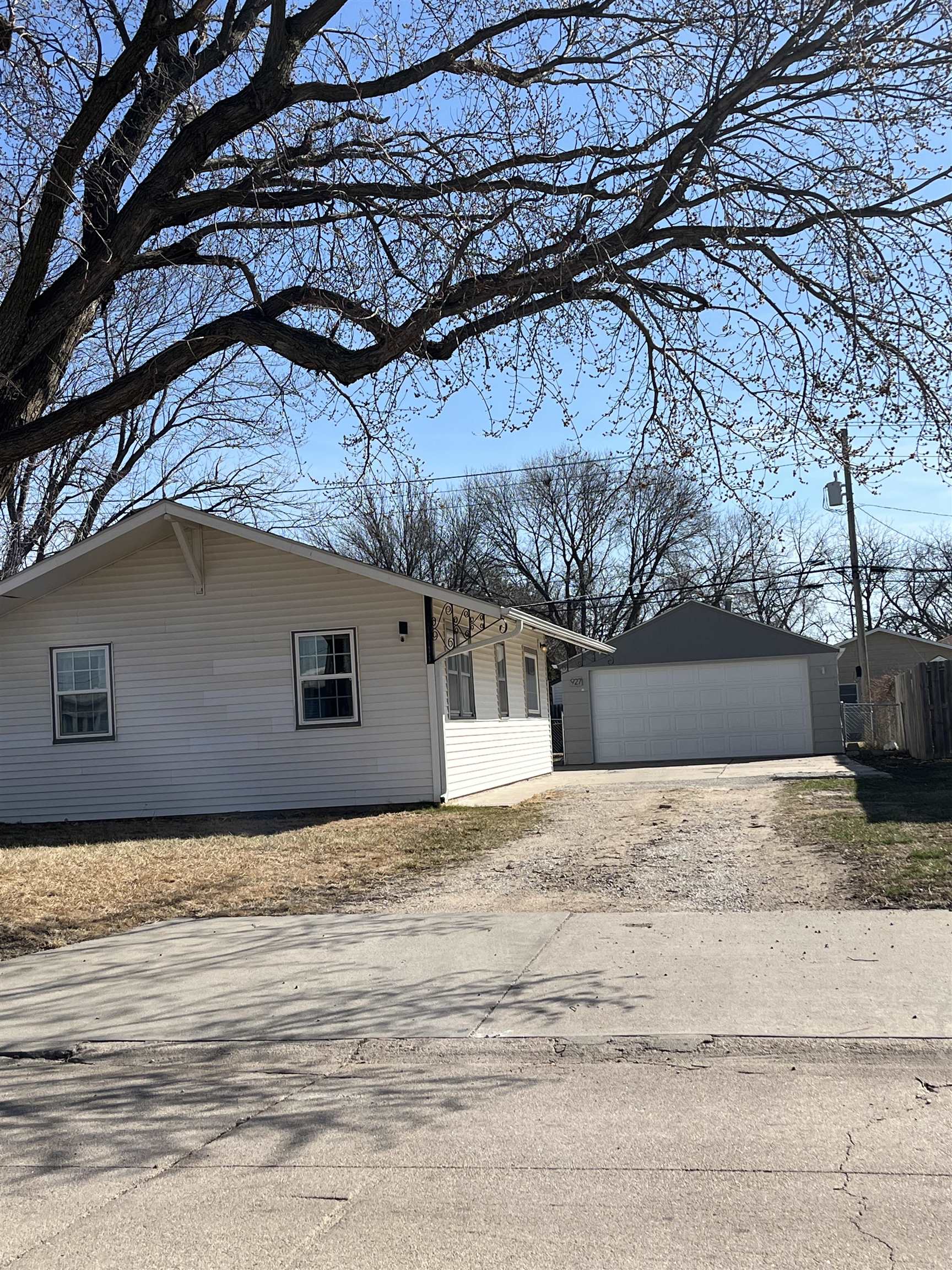 927 S Lincoln Avenue Hastings, Nebraska 68901, 2 Bedrooms Bedrooms, ,1 BathroomBathrooms,Residential,For Sale,927 S Lincoln Avenue,20260364