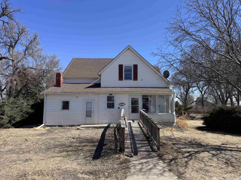 75999 Hwy 21 Lexington, Nebraska 68937, 4 Bedrooms Bedrooms, ,2 BathroomsBathrooms,Residential,For Sale,75999 Hwy 21,20260374
