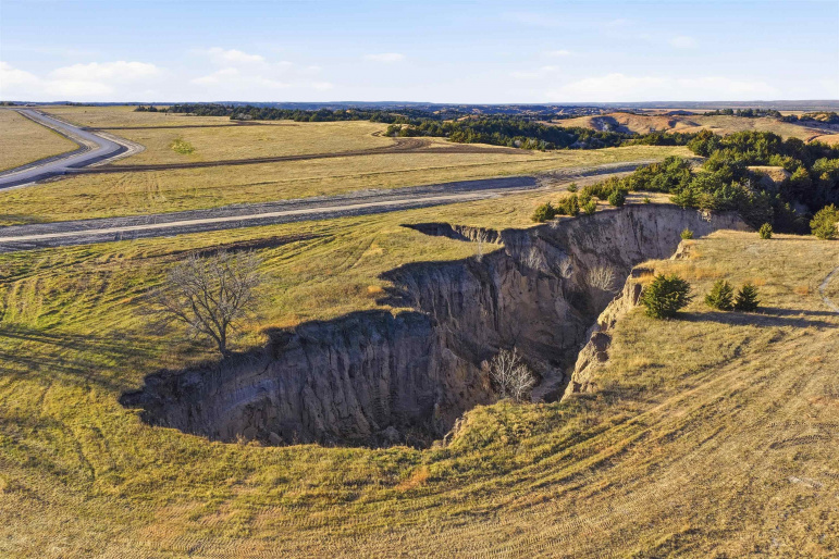 Lot 4 Cedar Bluff Brady, Nebraska 69123, ,Land,For Sale,Lot 4 Cedar Bluff,20260379