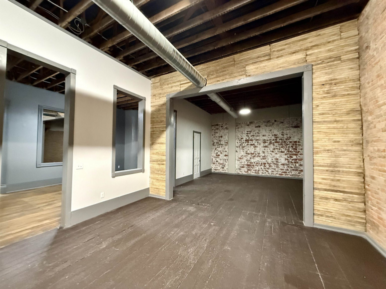 2210 Central Avenue Kearney, Nebraska 68847, ,Commercial/industrial,For Rent,2210 Central Avenue,20260388