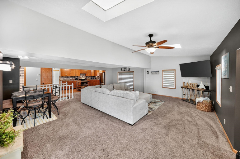 95 Lakeview Acres Dr Johnson Lake, Nebraska 68937, 4 Bedrooms Bedrooms, ,2 BathroomsBathrooms,Residential,For Sale,95 Lakeview Acres Dr,20260389