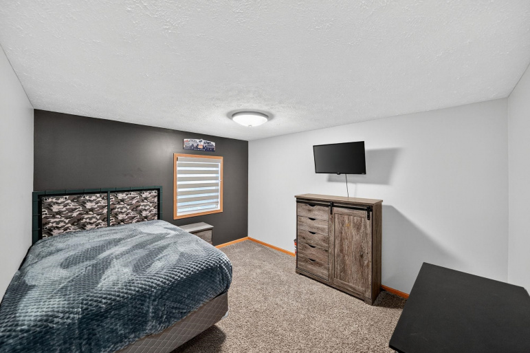 95 Lakeview Acres Dr Johnson Lake, Nebraska 68937, 4 Bedrooms Bedrooms, ,2 BathroomsBathrooms,Residential,For Sale,95 Lakeview Acres Dr,20260389