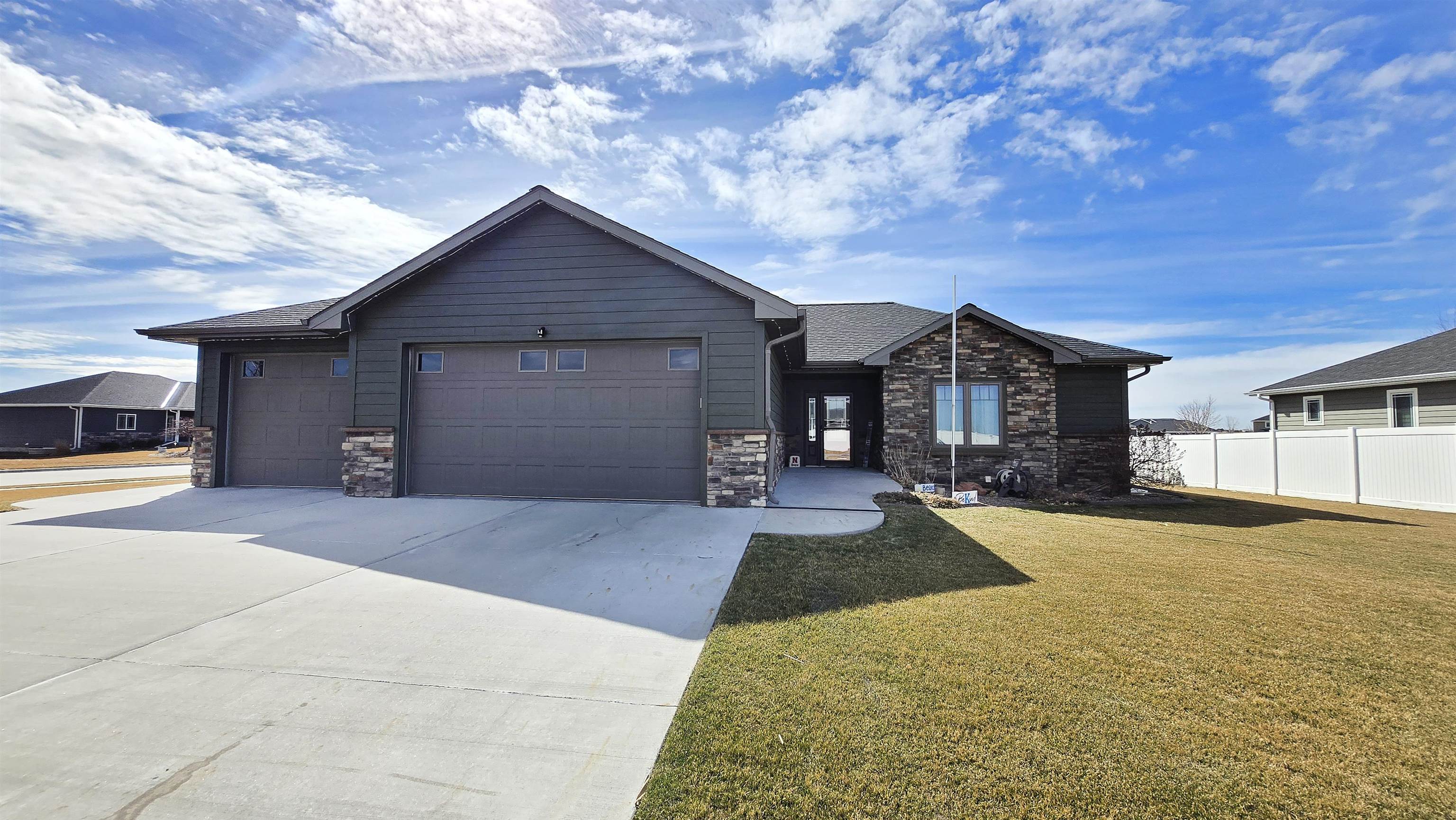 1017 E 69th Street Kearney, Nebraska 68845-000, 6 Bedrooms Bedrooms, ,3 BathroomsBathrooms,Residential,For Sale,1017 E 69th Street,20260402