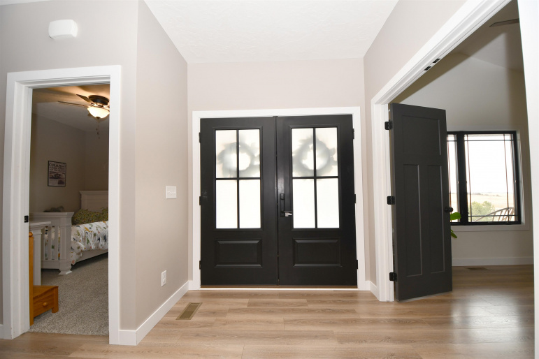 6825 58th Avenue Kearney, Nebraska 68845, 6 Bedrooms Bedrooms, ,4 BathroomsBathrooms,Residential,For Sale,6825 58th Avenue,20260399