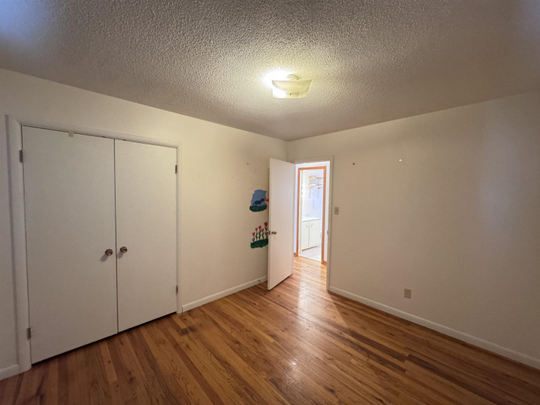 616 W 10th Street Cozad, Nebraska 69130, 3 Bedrooms Bedrooms, ,2 BathroomsBathrooms,Residential,For Sale,616 W 10th Street,20260408