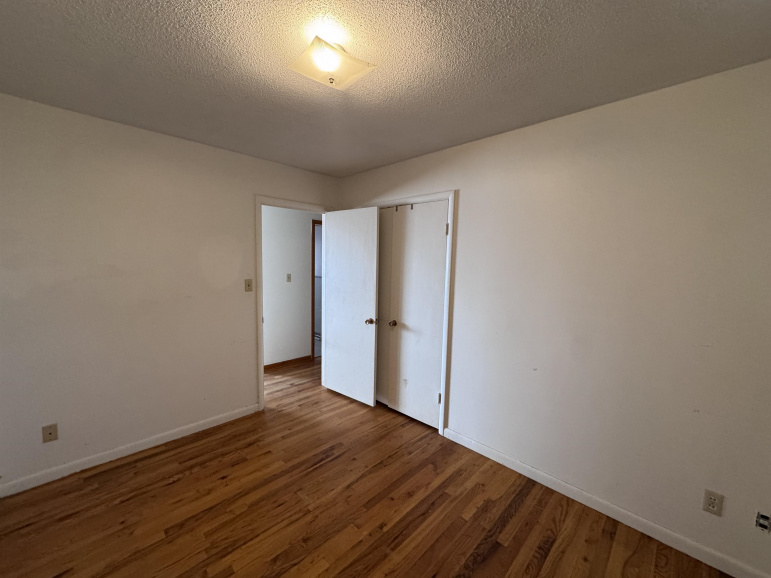 616 W 10th Street Cozad, Nebraska 69130, 3 Bedrooms Bedrooms, ,2 BathroomsBathrooms,Residential,For Sale,616 W 10th Street,20260408