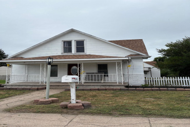 207 E 15th Street Cozad, Nebraska 69130, 4 Bedrooms Bedrooms, ,2 BathroomsBathrooms,Residential,For Sale,207 E 15th Street,20251023