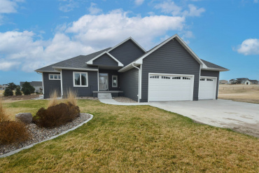 7350 Larson Lane Kearney, Nebraska 68845, 5 Bedrooms Bedrooms, ,3 BathroomsBathrooms,Residential,For Sale,7350 Larson Lane,20260417