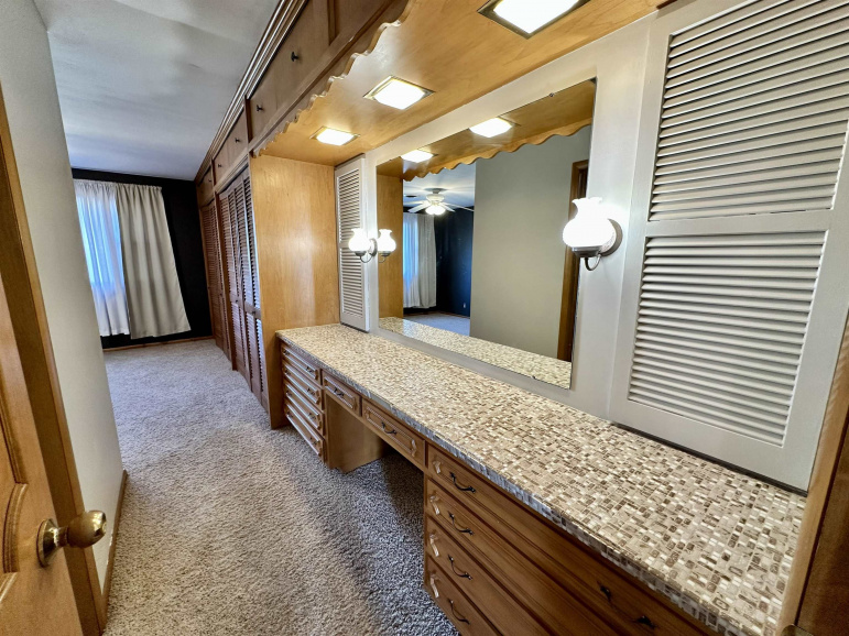 314 Central Avenue Kearney, Nebraska 68847, 4 Bedrooms Bedrooms, ,3 BathroomsBathrooms,Residential,For Sale,314 Central Avenue,20260416