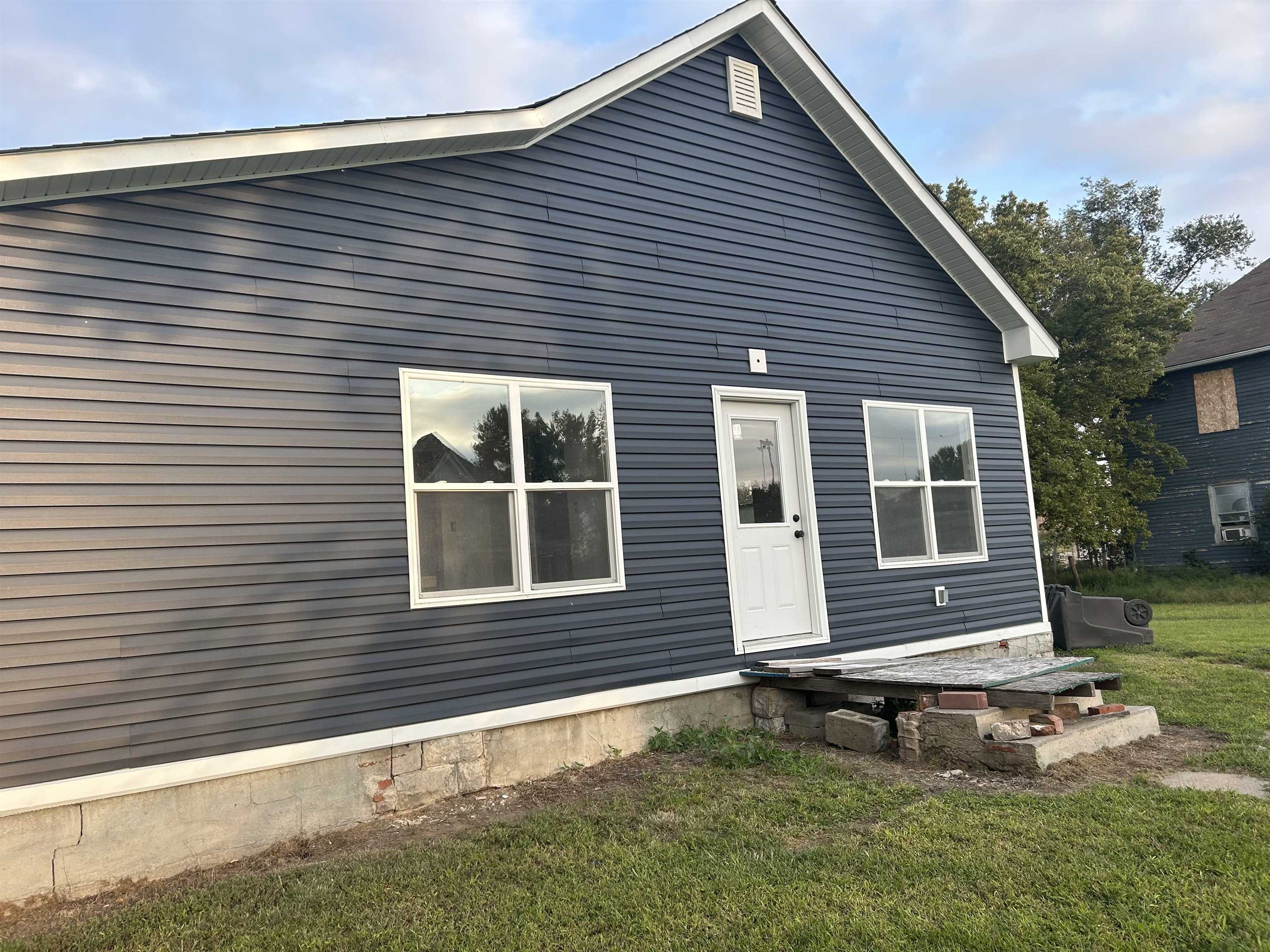 310 N Thorne Street Bladen, Nebraska 68928, 3 Bedrooms Bedrooms, ,2 BathroomsBathrooms,Residential,For Sale,310 N Thorne Street,20251190