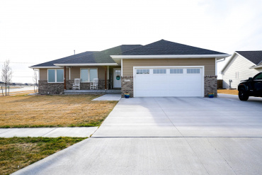 6512 Avenue O Place Kearney, Nebraska 68847, 5 Bedrooms Bedrooms, ,3 BathroomsBathrooms,Residential,For Sale,6512 Avenue O Place,20260424