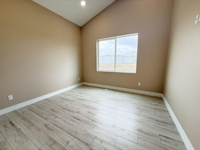 3109 W Laux Drive Hastings, Nebraska 68901, 5 Bedrooms Bedrooms, ,3 BathroomsBathrooms,Residential,For Sale,3109 W Laux Drive,20260429