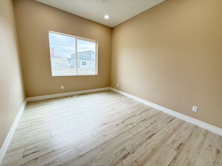3109 W Laux Drive Hastings, Nebraska 68901, 5 Bedrooms Bedrooms, ,3 BathroomsBathrooms,Residential,For Sale,3109 W Laux Drive,20260429