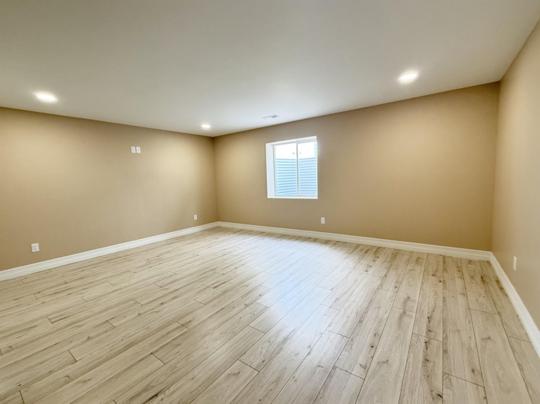 3109 W Laux Drive Hastings, Nebraska 68901, 5 Bedrooms Bedrooms, ,3 BathroomsBathrooms,Residential,For Sale,3109 W Laux Drive,20260429