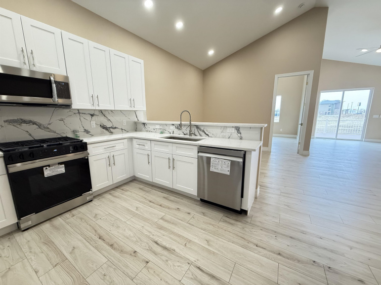 3109 W Laux Drive Hastings, Nebraska 68901, 5 Bedrooms Bedrooms, ,3 BathroomsBathrooms,Residential,For Sale,3109 W Laux Drive,20260429