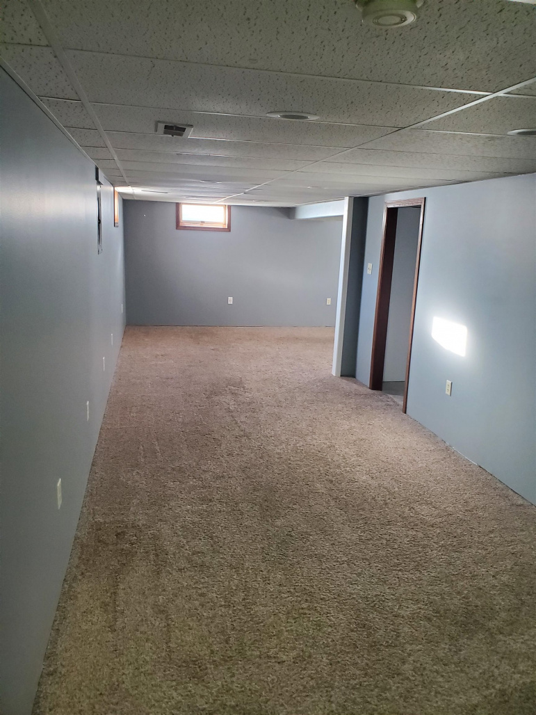 734 S St Joseph Avenue Hastings, Nebraska 68901, 3 Bedrooms Bedrooms, ,2 BathroomsBathrooms,Residential,For Sale,734 S St Joseph Avenue,20260440