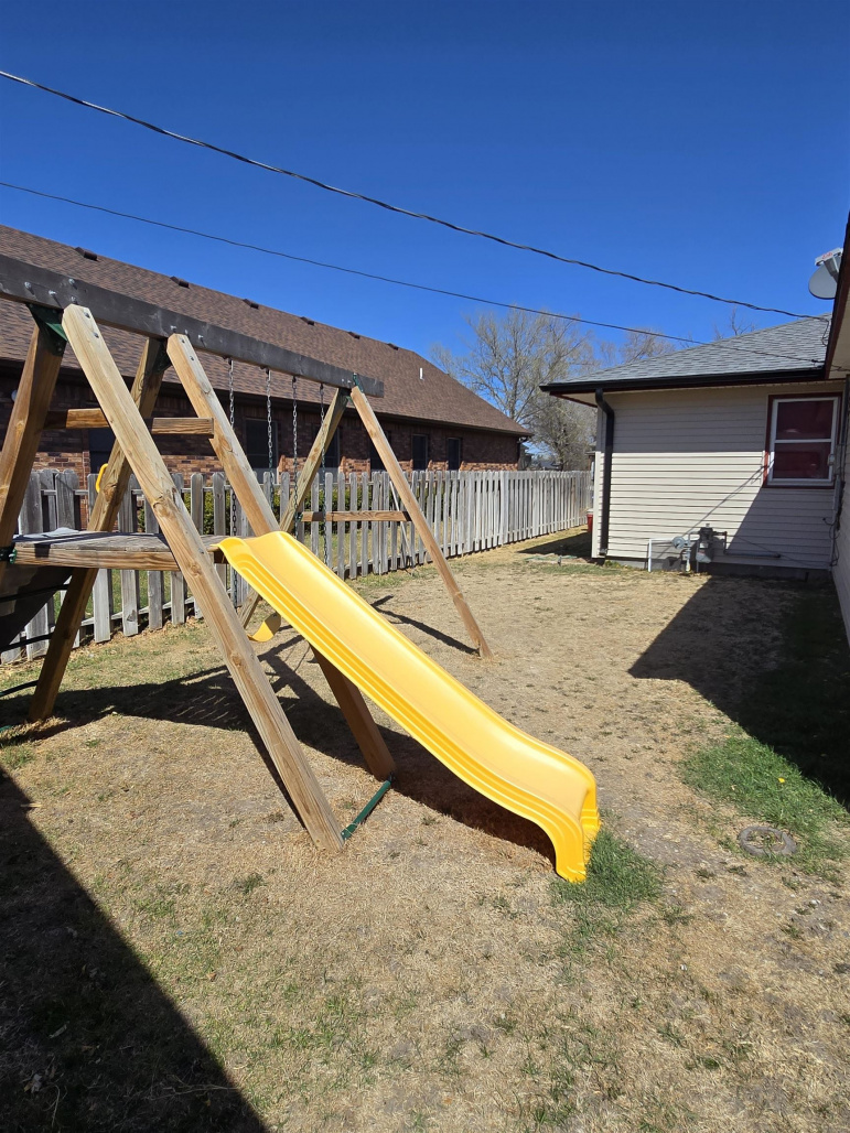 315 W 11th Street Cozad, Nebraska 69130, 2 Bedrooms Bedrooms, ,1 BathroomBathrooms,Residential,For Sale,315 W 11th Street,20260437