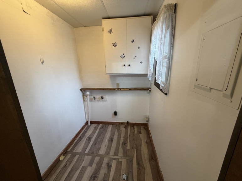 1922 W 4th Street Hastings, Nebraska 68901, 2 Bedrooms Bedrooms, ,1 BathroomBathrooms,Residential,For Sale,1922 W 4th Street,20260442