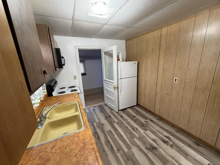 1922 W 4th Street Hastings, Nebraska 68901, 2 Bedrooms Bedrooms, ,1 BathroomBathrooms,Residential,For Sale,1922 W 4th Street,20260442