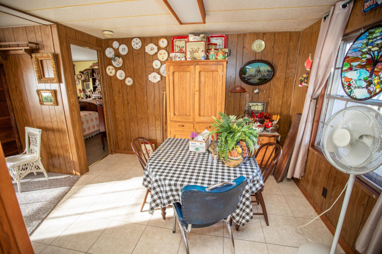 102 W Alonzo Street Wilcox, Nebraska 68982, 3 Bedrooms Bedrooms, ,2 BathroomsBathrooms,Residential,For Sale,102 W Alonzo Street,20260445