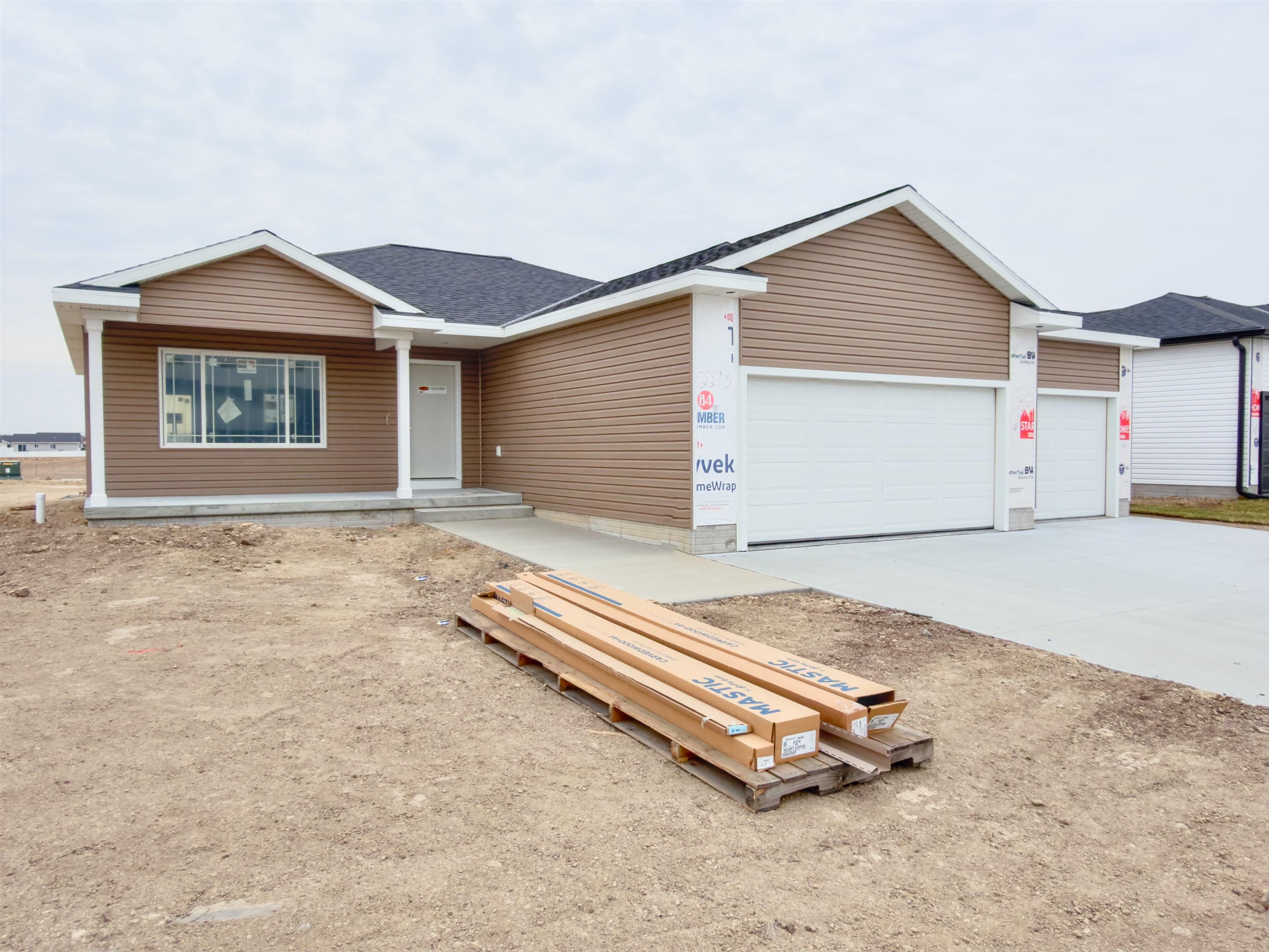 2213 E 41st Street Kearney, Nebraska 68847, 3 Bedrooms Bedrooms, ,2 BathroomsBathrooms,Residential,For Sale,2213 E 41st Street,20260455