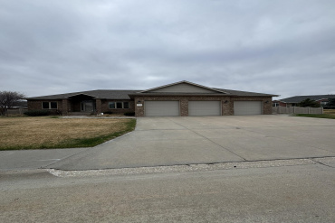 3124 Laramie Drive Grand Island, Nebraska 68803, 5 Bedrooms Bedrooms, ,3 BathroomsBathrooms,Residential,For Sale,3124 Laramie Drive,20260464