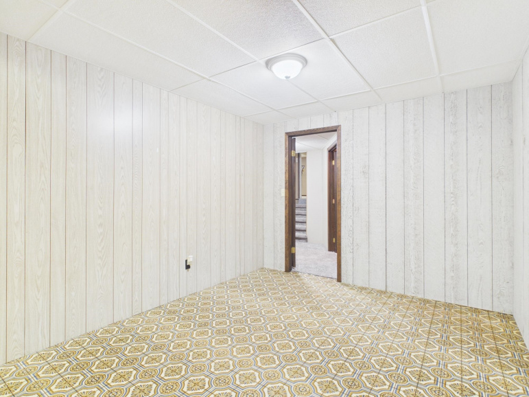 420 14th Avenue Holdrege, Nebraska 68949, 3 Bedrooms Bedrooms, ,3 BathroomsBathrooms,Residential,For Sale,420 14th Avenue,20260462