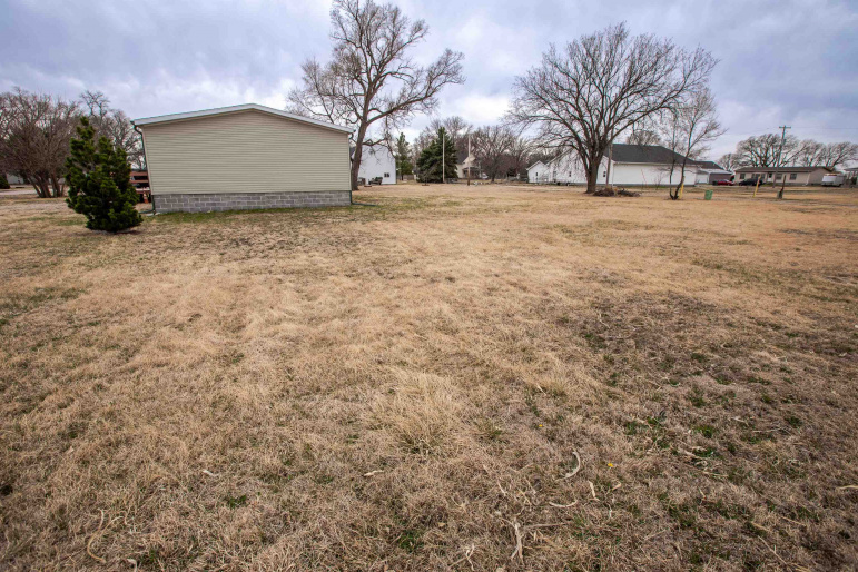 304 F Street Shelton, Nebraska 68876, 3 Bedrooms Bedrooms, ,3 BathroomsBathrooms,Residential,For Sale,304 F Street,20260478