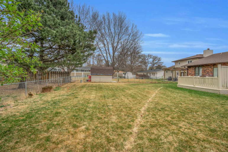2011 W 35th Street Kearney, Nebraska 68845, 3 Bedrooms Bedrooms, ,3 BathroomsBathrooms,Residential,For Sale,2011 W 35th Street,20260470
