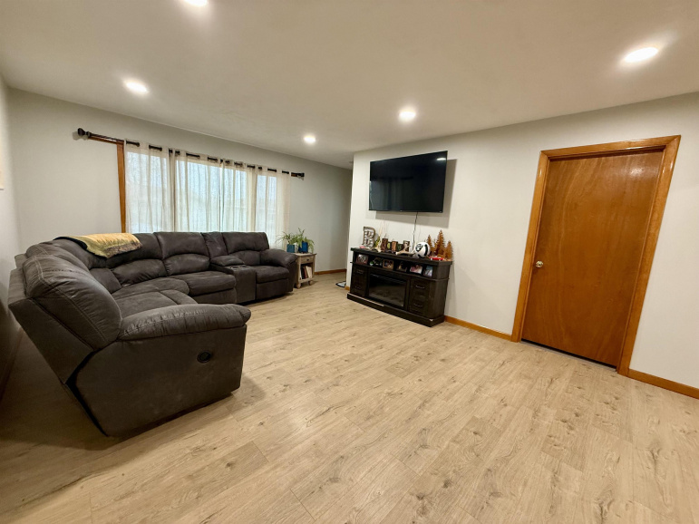 241 E 1st Street Lawrence, Nebraska 68957, 4 Bedrooms Bedrooms, ,2 BathroomsBathrooms,Residential,For Sale,241 E 1st Street,20260471