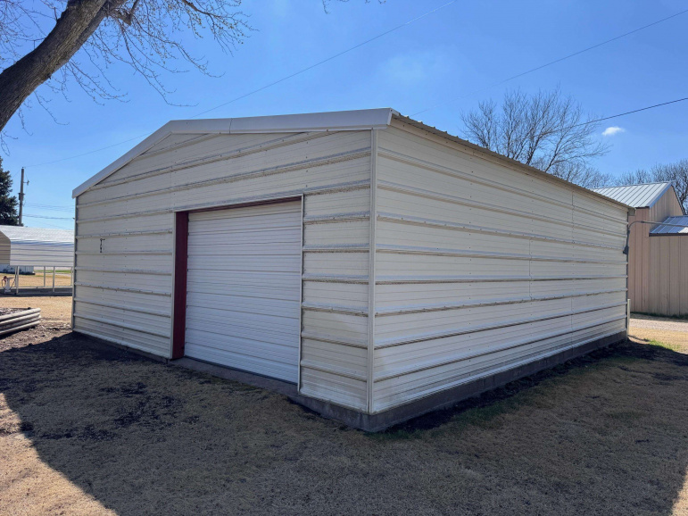 806 Smith Avenue Elwood, Nebraska 68937, 3 Bedrooms Bedrooms, ,4 BathroomsBathrooms,Residential,For Sale,806 Smith Avenue,20260481