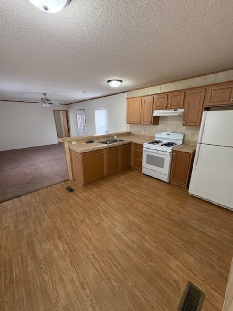 2900 Grand Avenue #149 Kearney, Nebraska 68847, 3 Bedrooms Bedrooms, ,1 BathroomBathrooms,Residential,For Sale,2900 Grand Avenue #149,20251635