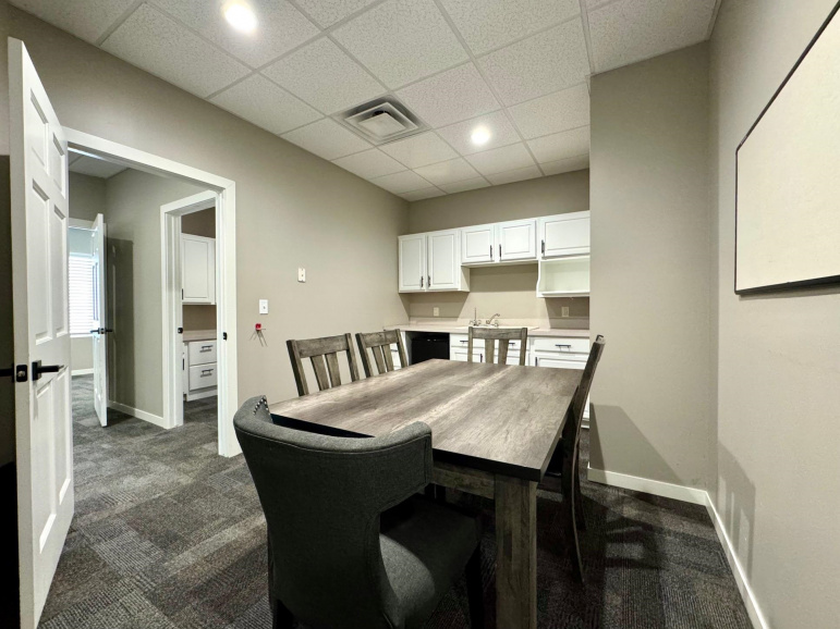 5308 Parklane Drive Suite 5 Kearney, Nebraska 68847-8629, ,Commercial/industrial,For Rent,5308 Parklane Drive Suite 5,20260494