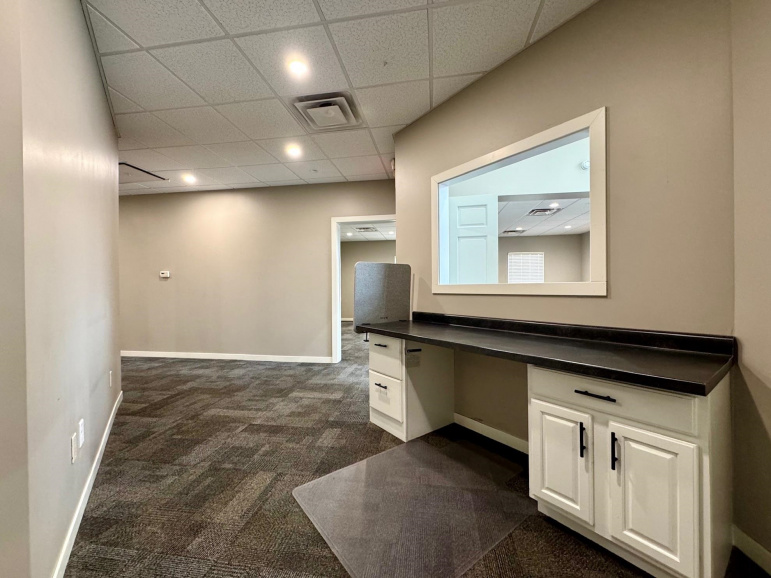 5308 Parklane Drive Suite 5 Kearney, Nebraska 68847-8629, ,Commercial/industrial,For Rent,5308 Parklane Drive Suite 5,20260494