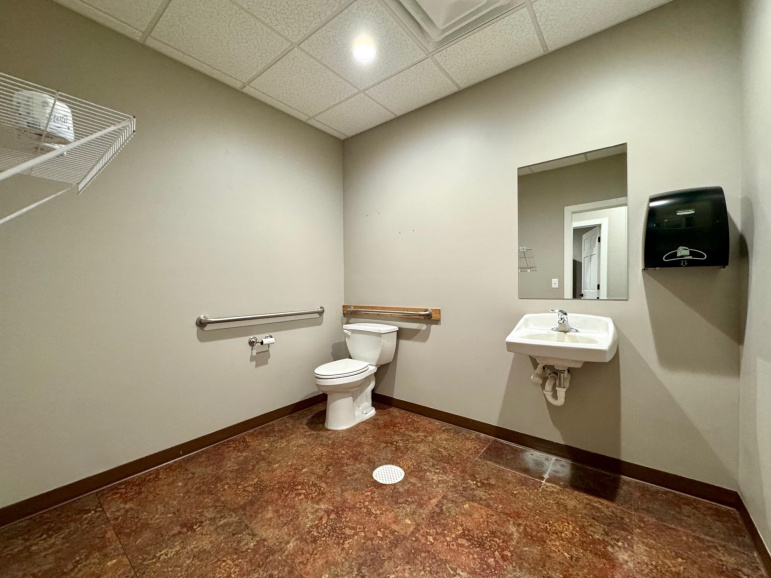5308 Parklane Drive Suite 5 Kearney, Nebraska 68847-8629, ,Commercial/industrial,For Rent,5308 Parklane Drive Suite 5,20260494