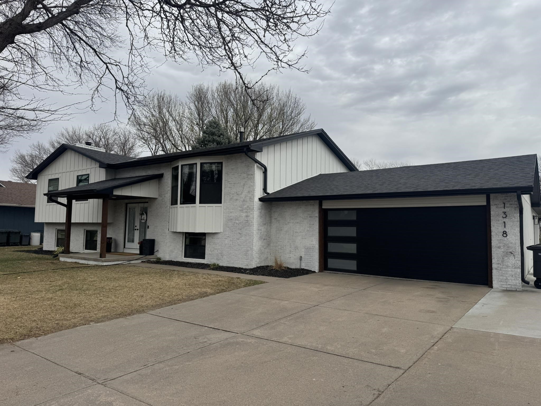 1318 Regency Drive Hastings, Nebraska 68901, 4 Bedrooms Bedrooms, ,3 BathroomsBathrooms,Residential,For Sale,1318 Regency Drive,20260495