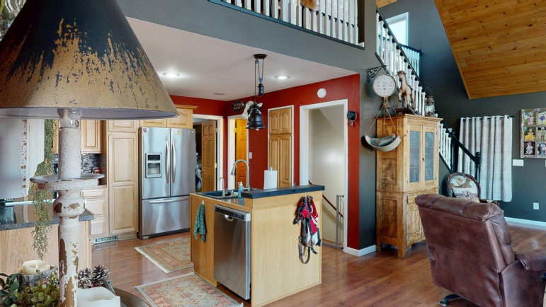 74306 433 Road Smithfield, Nebraska 68976, 5 Bedrooms Bedrooms, ,4 BathroomsBathrooms,Residential,For Sale,74306 433 Road,20260491