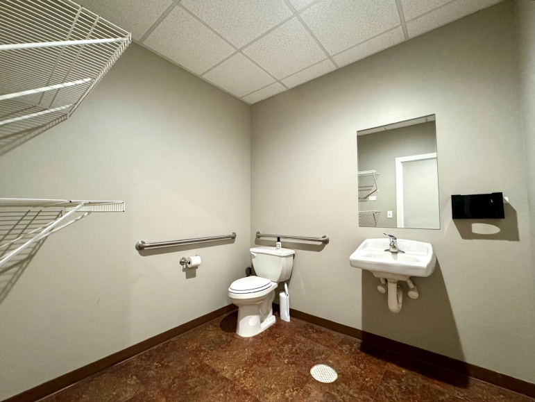 5308 Parklane Drive Suite 5 Kearney, Nebraska 68847-8629, ,Commercial/industrial,For Sale,5308 Parklane Drive Suite 5,20260492