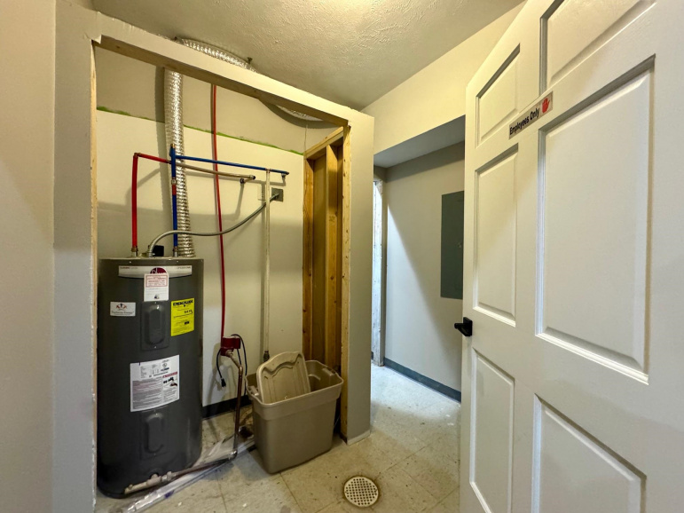 5308 Parklane Drive Suite 5 Kearney, Nebraska 68847-8629, ,Commercial/industrial,For Sale,5308 Parklane Drive Suite 5,20260492