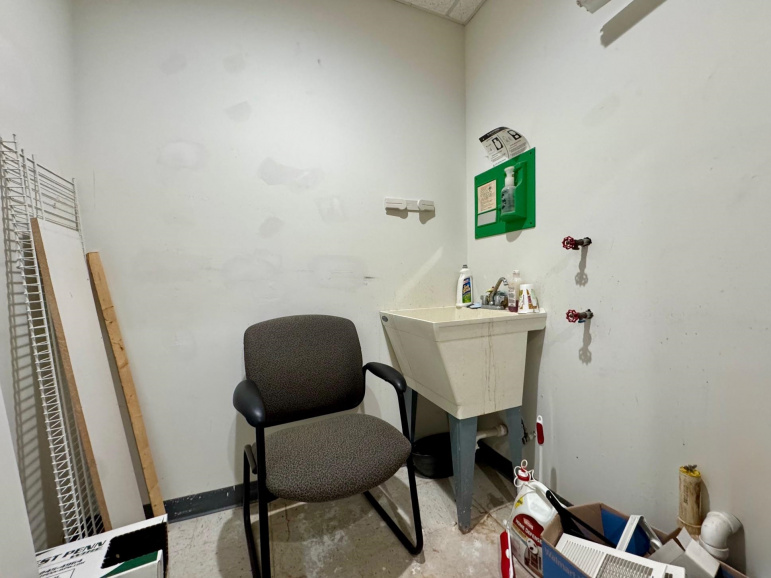 5308 Parklane Drive Suite 5 Kearney, Nebraska 68847-8629, ,Commercial/industrial,For Sale,5308 Parklane Drive Suite 5,20260492