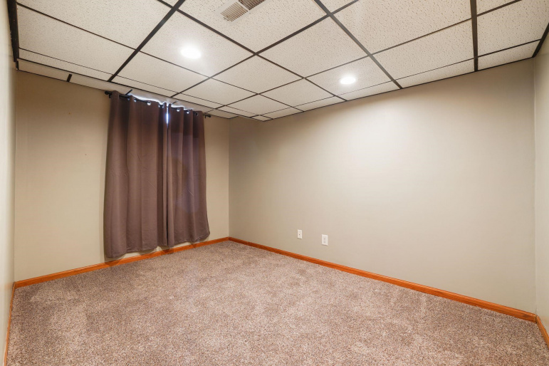 31660 P Road Harvard, Nebraska 68944, 3 Bedrooms Bedrooms, ,3 BathroomsBathrooms,Residential,For Sale,31660 P Road,20260502