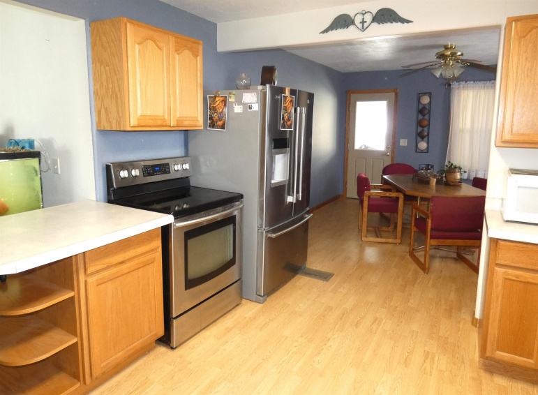 202 5th Street Gothenburg, Nebraska 69138, 3 Bedrooms Bedrooms, ,3 BathroomsBathrooms,Residential,For Sale,202 5th Street,20260505