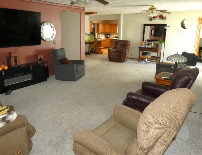 202 5th Street Gothenburg, Nebraska 69138, 3 Bedrooms Bedrooms, ,3 BathroomsBathrooms,Residential,For Sale,202 5th Street,20260505