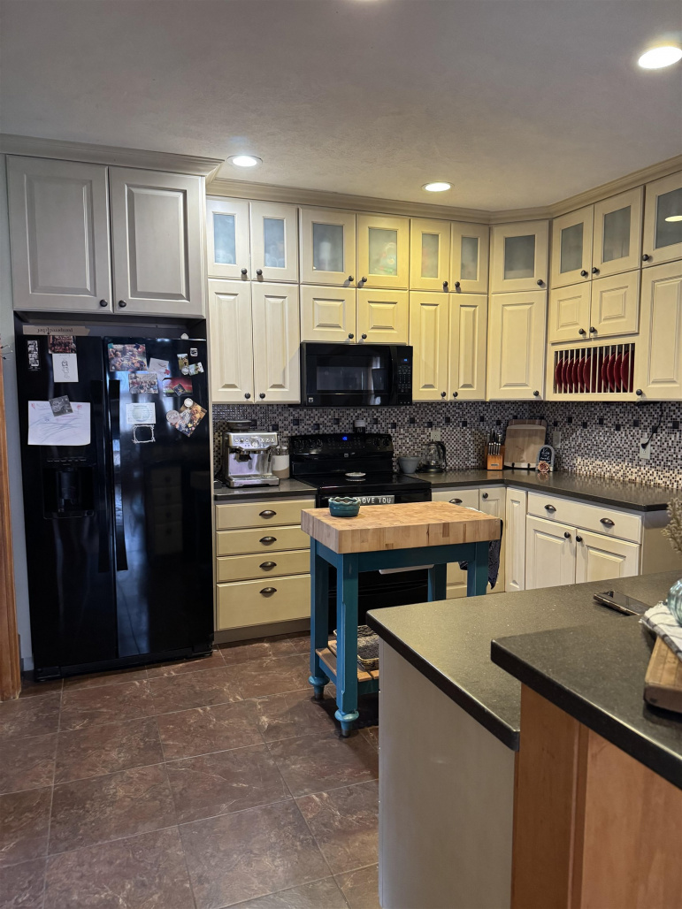 1416 Lake Avenue Gothenburg, Nebraska 69138, 3 Bedrooms Bedrooms, ,3 BathroomsBathrooms,Residential,For Sale,1416 Lake Avenue,20260515
