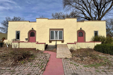 224 E 9th Street Apt. #3 Hastings, Nebraska 68901, 2 Bedrooms Bedrooms, ,1 BathroomBathrooms,Residential,For Sale,224 E 9th Street Apt. #3,20260530