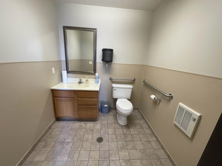 1914 2nd Avenue Kearney, Nebraska 68847, ,Commercial/industrial,For Rent,1914 2nd Avenue,20260532